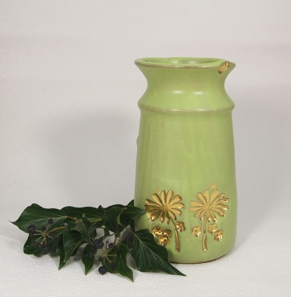 Vase hellgrün seidenmatt mit Echtgolddekor